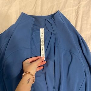 Lululemon cropped define jacket size 8 in soft denim color